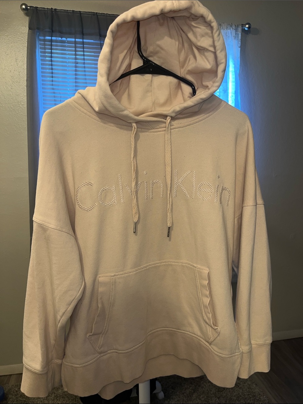 Calvin Klein Sz M Oversized Hoodie in Pale Pink